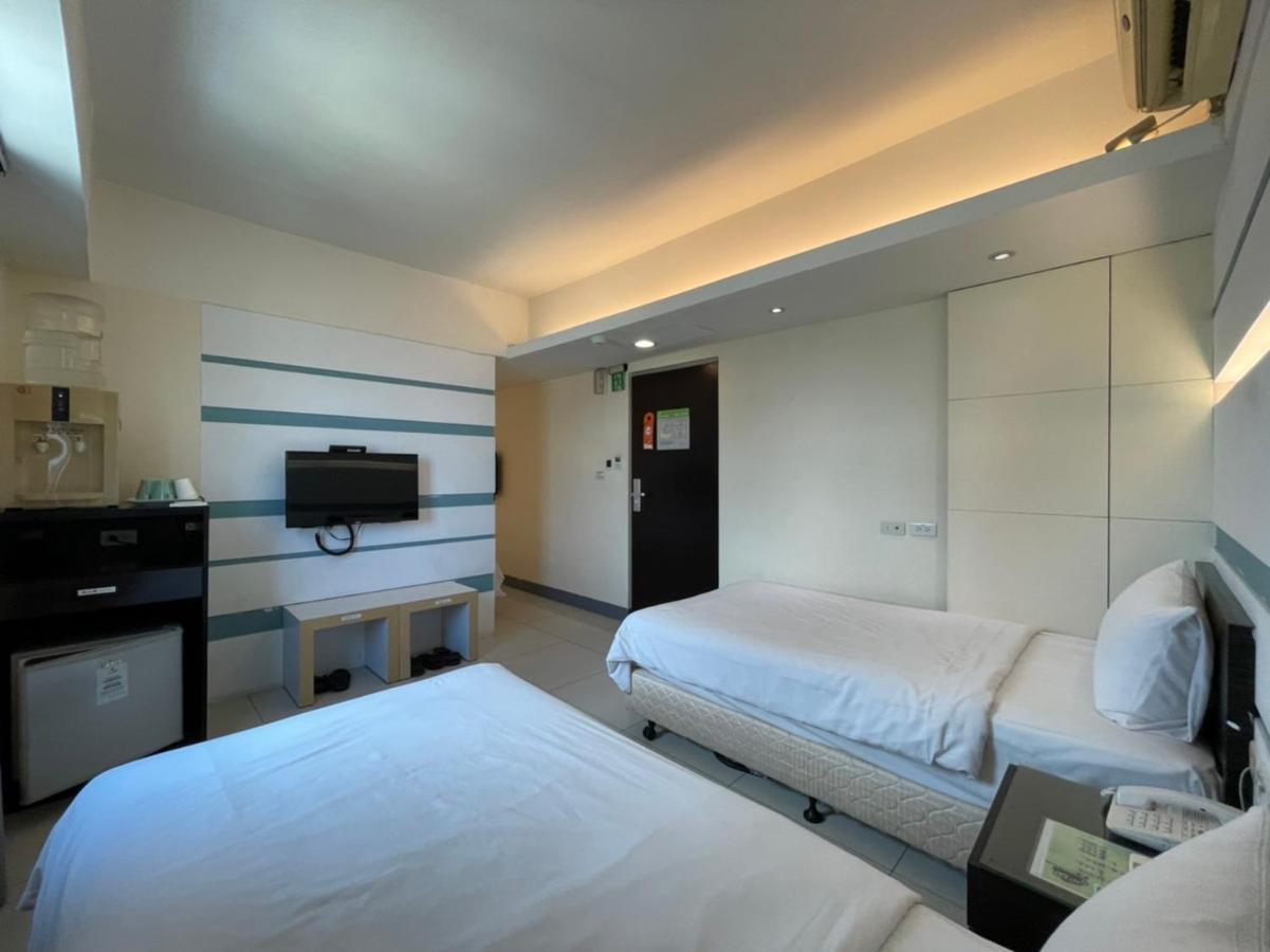 Kiwi Express Hotel - Kaohsiung Station Εξωτερικό φωτογραφία