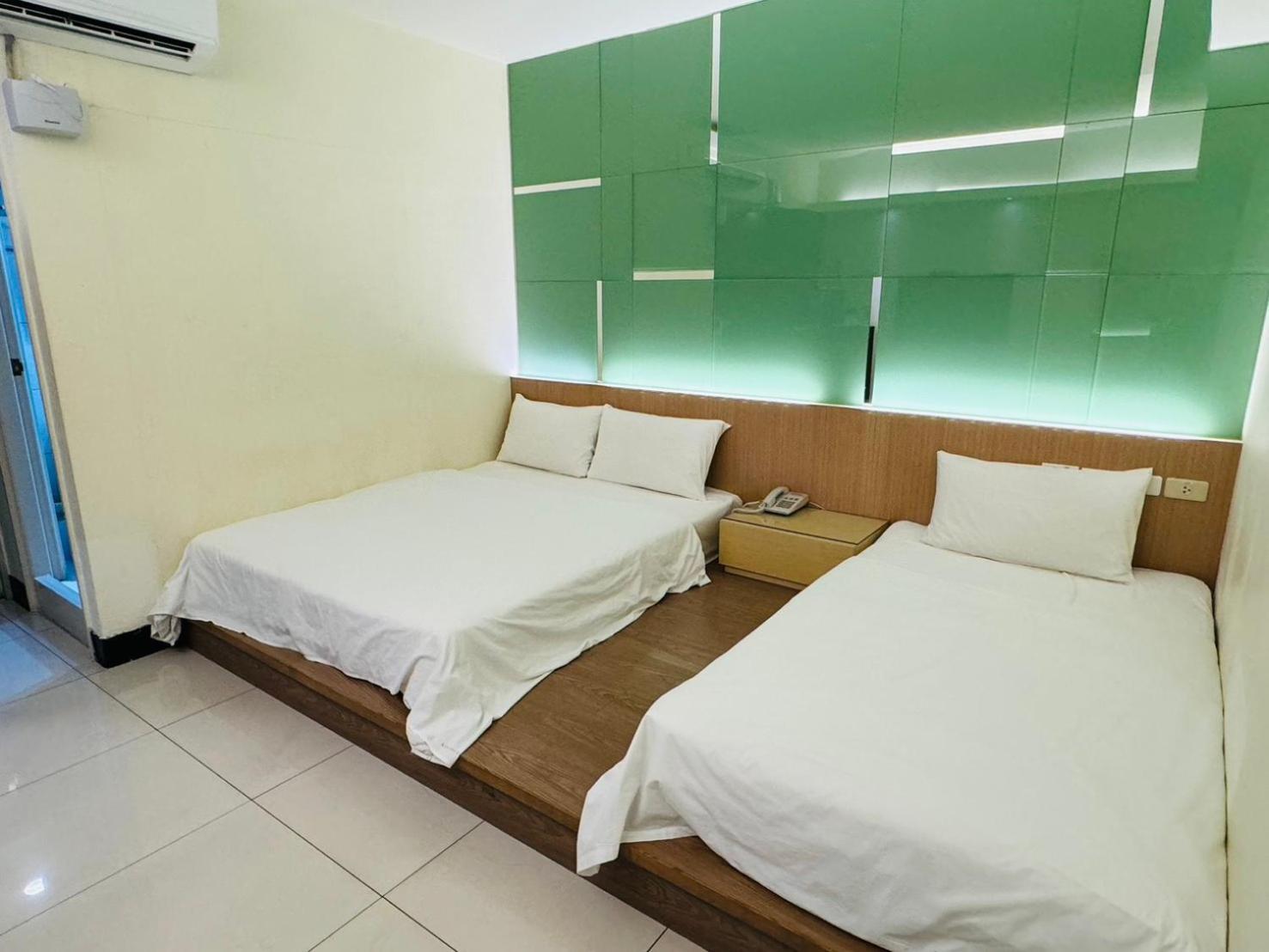 Kiwi Express Hotel - Kaohsiung Station Εξωτερικό φωτογραφία