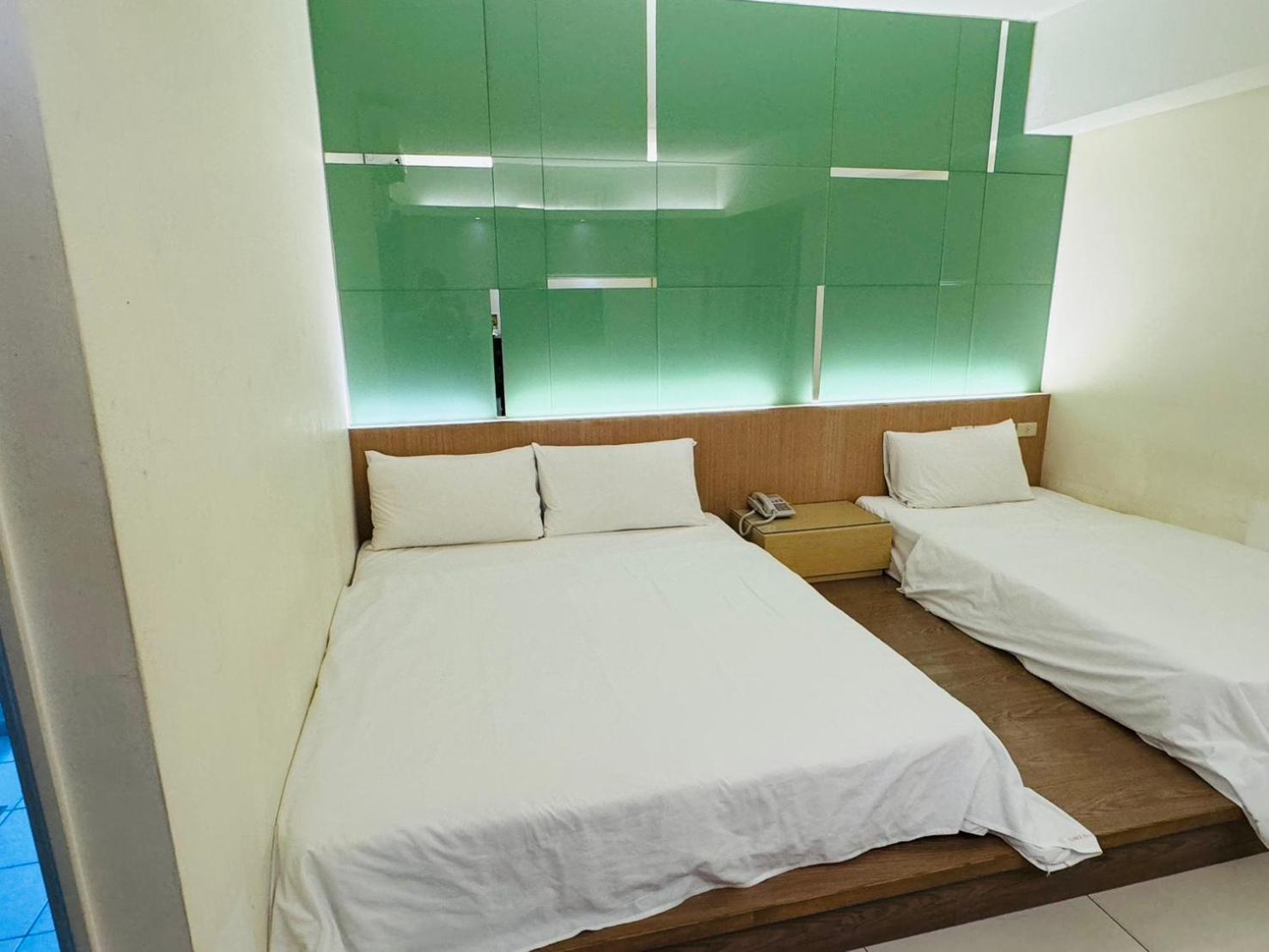 Kiwi Express Hotel - Kaohsiung Station Εξωτερικό φωτογραφία