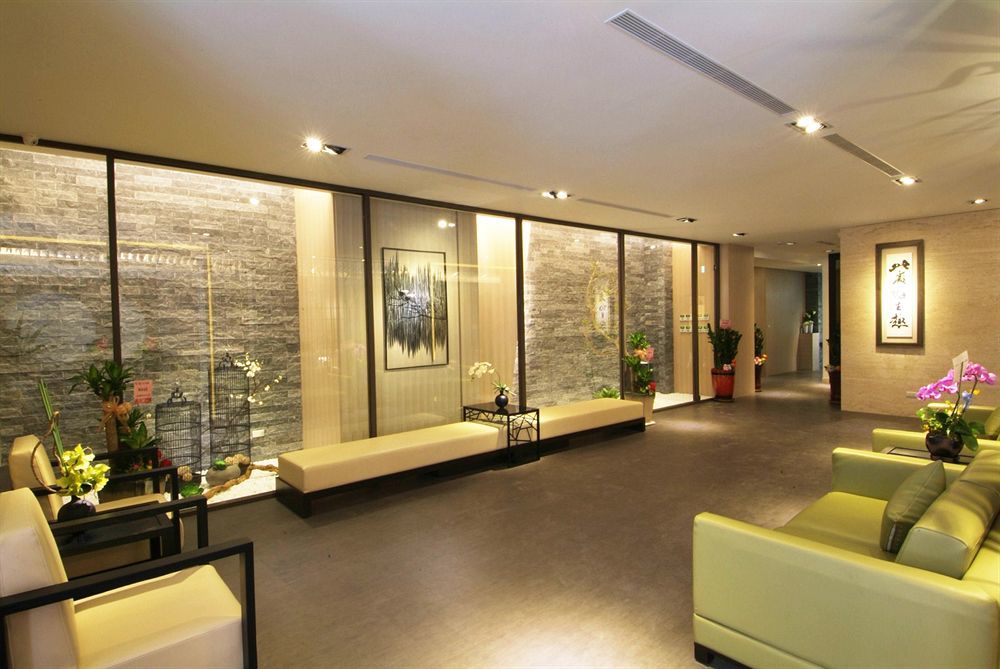 Kiwi Express Hotel - Kaohsiung Station Εξωτερικό φωτογραφία
