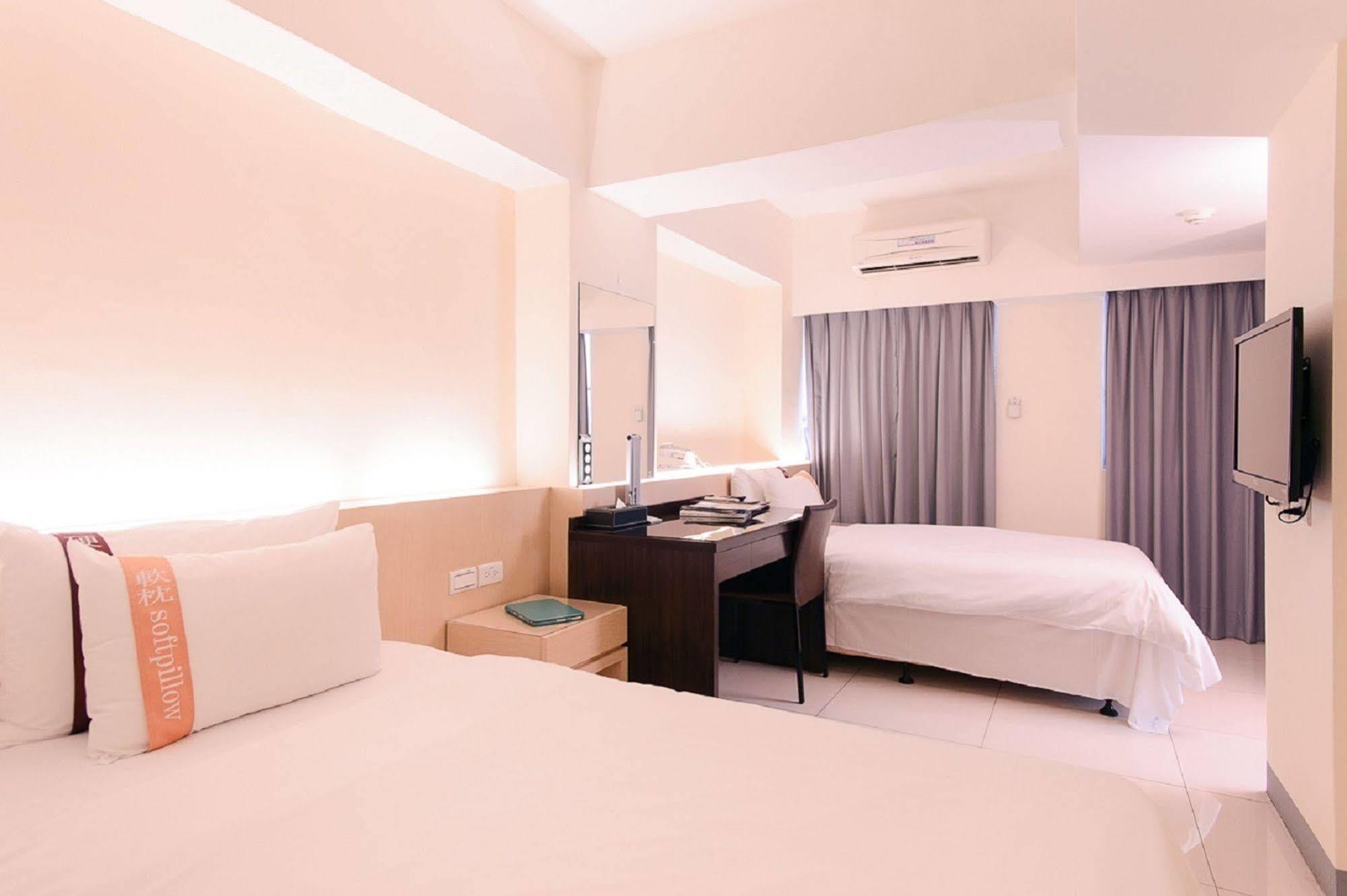 Kiwi Express Hotel - Kaohsiung Station Εξωτερικό φωτογραφία