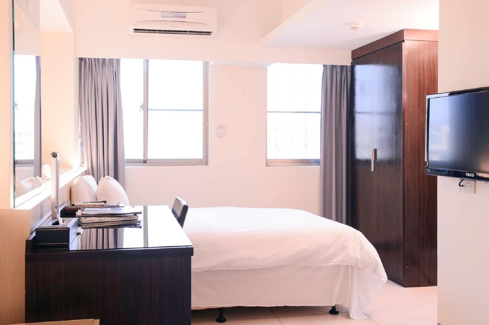 Kiwi Express Hotel - Kaohsiung Station Εξωτερικό φωτογραφία