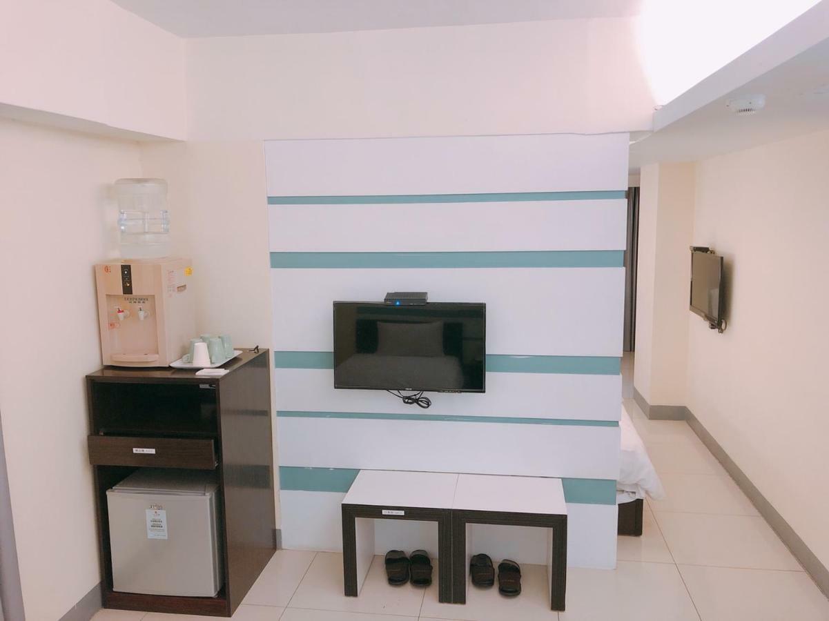 Kiwi Express Hotel - Kaohsiung Station Εξωτερικό φωτογραφία